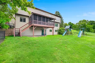 27 Patricia Drive, Pleasant Valley, NY 12569 - Photo 15
