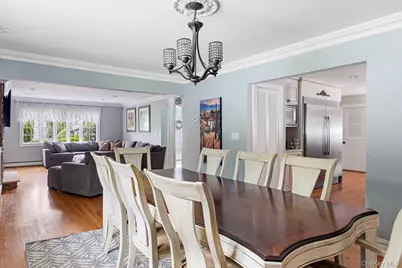 19 Clearwater Lane, West Islip, NY 11795 - Photo 9