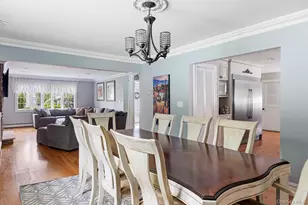 19 Clearwater Ln, West Islip, NY 11795 - Photo 9