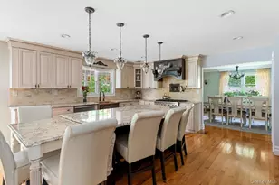 19 Clearwater Ln, West Islip, NY 11795 - Photo 13