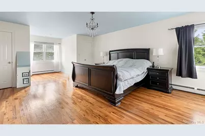 19 Clearwater Lane, West Islip, NY 11795 - Photo 21