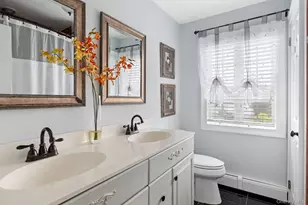 19 Clearwater Ln, West Islip, NY 11795 - Photo 27