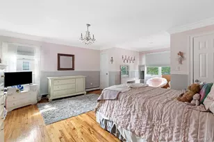 19 Clearwater Ln, West Islip, NY 11795 - Photo 25