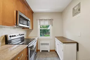 140 N Broadway, Irvington, NY 10533 - Photo 9