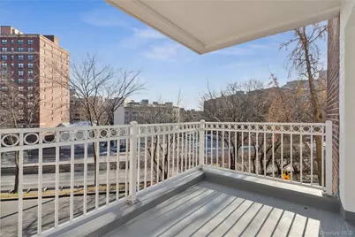 3701 Henry Hudson Parkway #3B, Bronx, NY 10463 - Photo 11