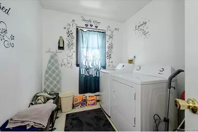 13 Meadow Lane, Bayville, NY 11709 - Photo 19