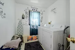 13 Meadow Ln, Bayville, NY 11709 - Photo 19