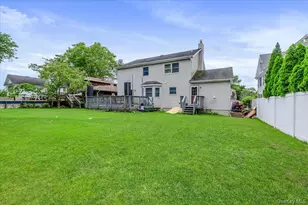 13 Meadow Ln, Bayville, NY 11709 - Photo 23