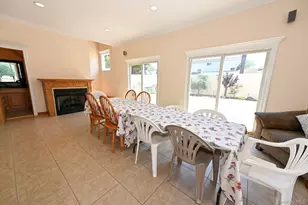 859 Maloon Ave, Franklin Square, NY 11010 - Photo 17