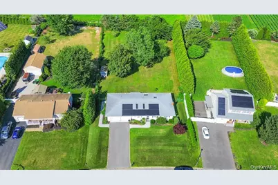 124 Donna Drive, Calverton, NY 11933 - Photo 35