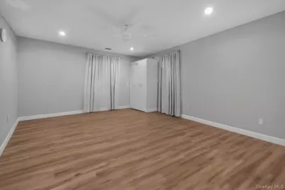 571 Park Avenue, West Hempstead, NY 11552 - Photo 17