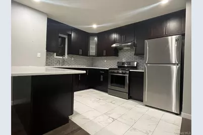 9528 132nd Street, Richmond Hill, NY 11419 - Photo 19