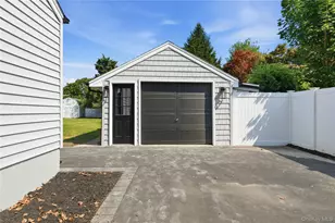 115 Bucknell Rd, West Sayville, NY 11796 - Photo 29