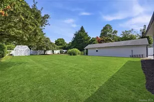 115 Bucknell Rd, West Sayville, NY 11796 - Photo 31