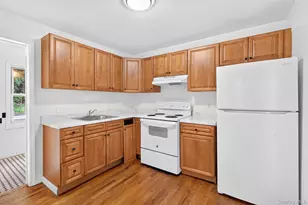 54 Gifford Ave, Poughkeepsie, NY 12601 - Photo 37