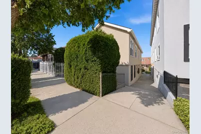 3038 Tiemann Avenue, Bronx, NY 10469 - Photo 31