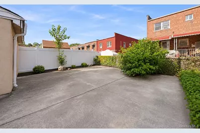 3038 Tiemann Avenue, Bronx, NY 10469 - Photo 33