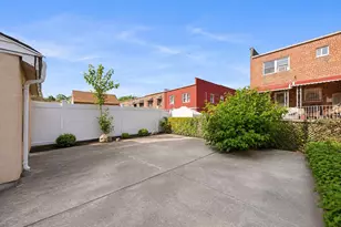 3038 Tiemann Ave, Bronx, NY 10469 - Photo 33