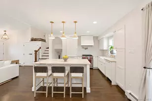 4 Balsam Dr, Hicksville, NY 11801 - Photo 9