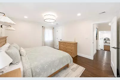 4 Balsam Drive, Hicksville, NY 11801 - Photo 15