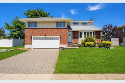 4 Balsam Drive, Hicksville, NY 11801 - Photo 27