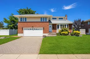 4 Balsam Dr, Hicksville, NY 11801 - Photo 27