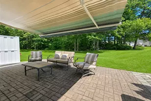 333 Prairie Ct, Manorville, NY 11949 - Photo 21