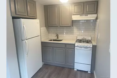 21 Collegeview Avenue #21-4, Poughkeepsie, NY 12603 - Photo 3