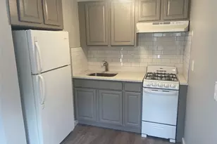 21 Collegeview Ave, Poughkeepsie, NY 12603 - Photo 3
