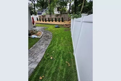 129 Westbury Drive, Sound Beach, NY 11789 - Photo 15