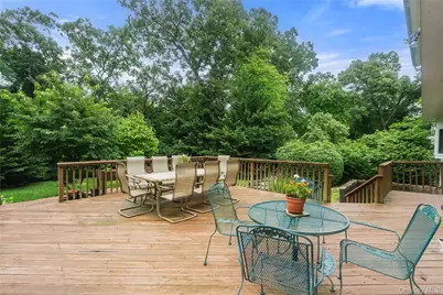 31 Eastwood Drive, North Babylon, NY 11703 - Photo 29