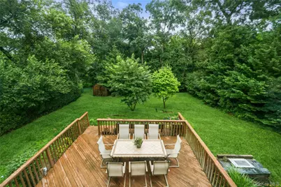 31 Eastwood Drive, North Babylon, NY 11703 - Photo 27