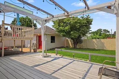 127 Wickes Avenue, Yonkers, NY 10701 - Photo 33