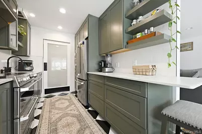 250 N Village Avenue #B2, Rockville Centre, NY 11570 - Photo 11