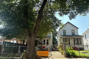 195-10 Sagamore Ave, Hollis, NY 11423 - Photo 1