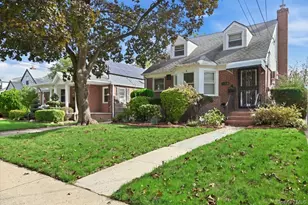 11509 Parkway Dr, Elmont, NY 11003 - Photo 3