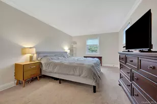 450 Pelham Rd, New Rochelle, NY 10805 - Photo 17
