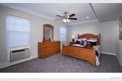 34 Longfellow Avenue #3409, Levittown, NY 11756 - Photo 5