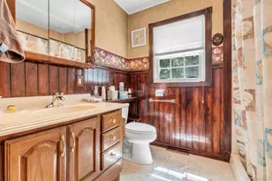 29 Columbine Ave N, Hampton Bays, NY 11946 - Photo 13