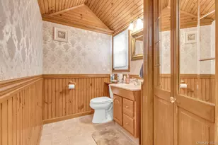 29 Columbine Ave N, Hampton Bays, NY 11946 - Photo 17