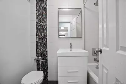 84-10 153rd Avenue #3L, Howard Beach, NY 11414 - Photo 25
