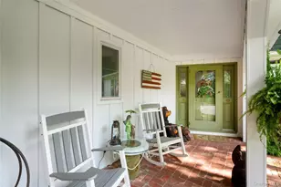 21 Bay Ave W, Hampton Bays, NY 11946 - Photo 35