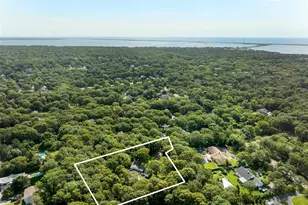 21 Bay Ave W, Hampton Bays, NY 11946 - Photo 7