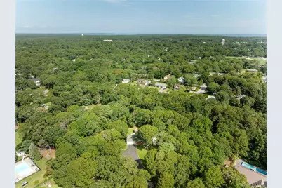 21 Bay Avenue W, Hampton Bays, NY 11946 - Photo 47