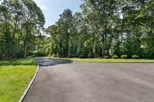 21 Bay Ave W, Hampton Bays, NY 11946 - Photo 33