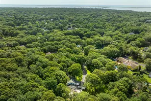 21 Bay Ave W, Hampton Bays, NY 11946 - Photo 45