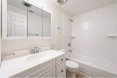 452 Birchwood Road, Medford, NY 11763 - Photo 5