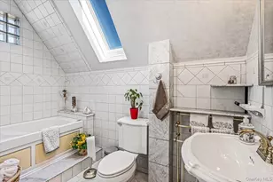 10-03 149th St, Whitestone, NY 11357 - Photo 17