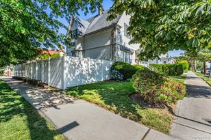 10-03 149th St, Whitestone, NY 11357 - Photo 5