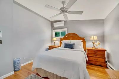 34 Crestwood Lane, Ronkonkoma, NY 11779 - Photo 17